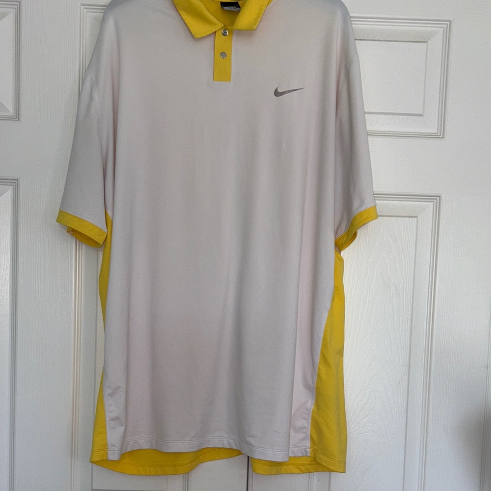 Nike Men's Polo Shirt in White and Yellow
